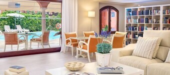 Club Ambassador Parque Farrais