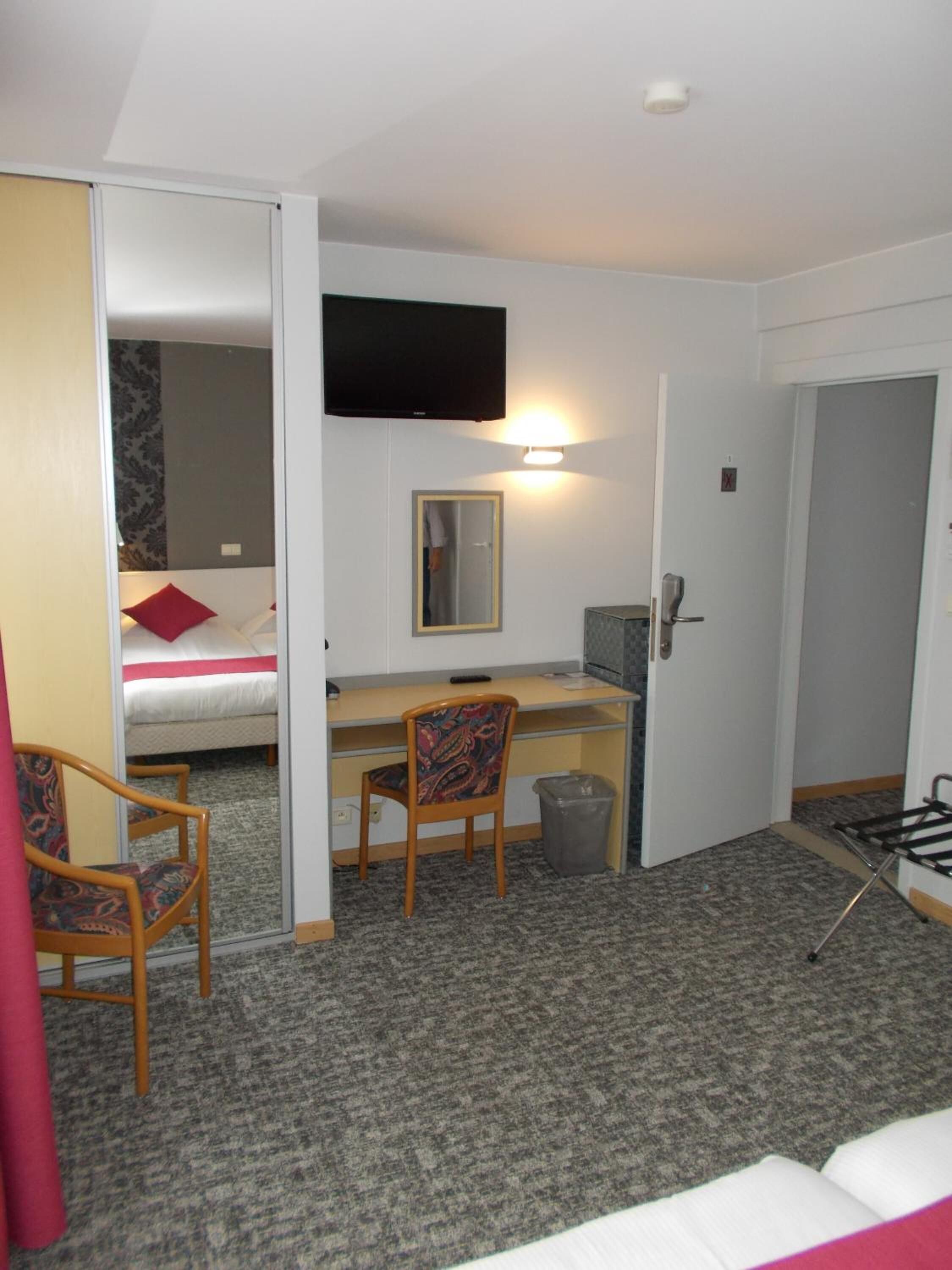 in-room safe, desk, free cots/infant beds, free wifi