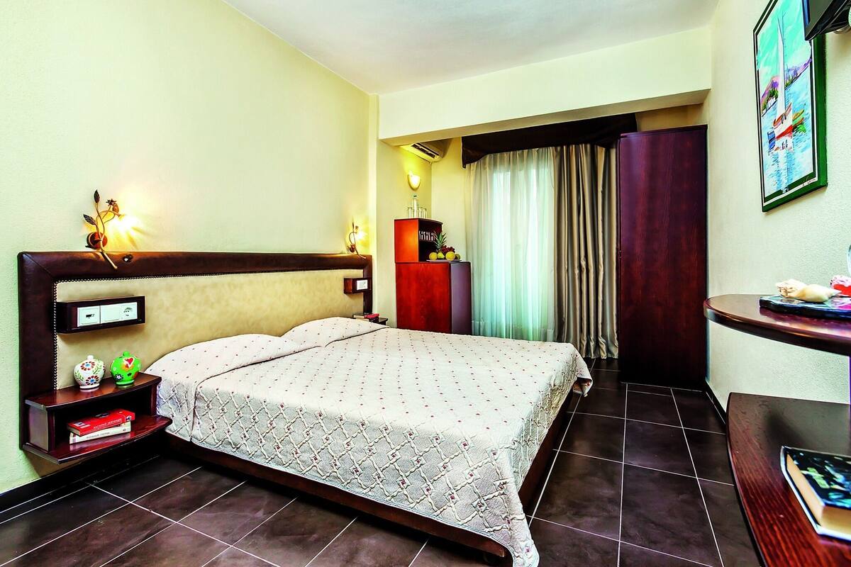 Chambre avec lits jumeaux | 1 chambre, chambres insonorisées, lits bébé (gratuits), draps fournis