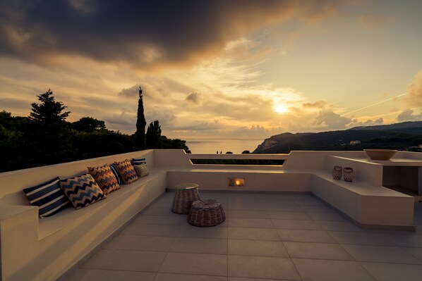 Villa, 3 chambres, piscine privée, vue mer | Vue depuis le balcon