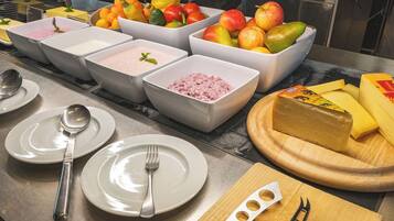 Bao gồm bữa sáng đặc sản địa phương hàng ngày