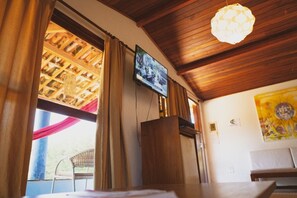 Télévision à écran plat