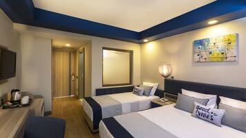 Minibar, desk, free WiFi, bed sheets