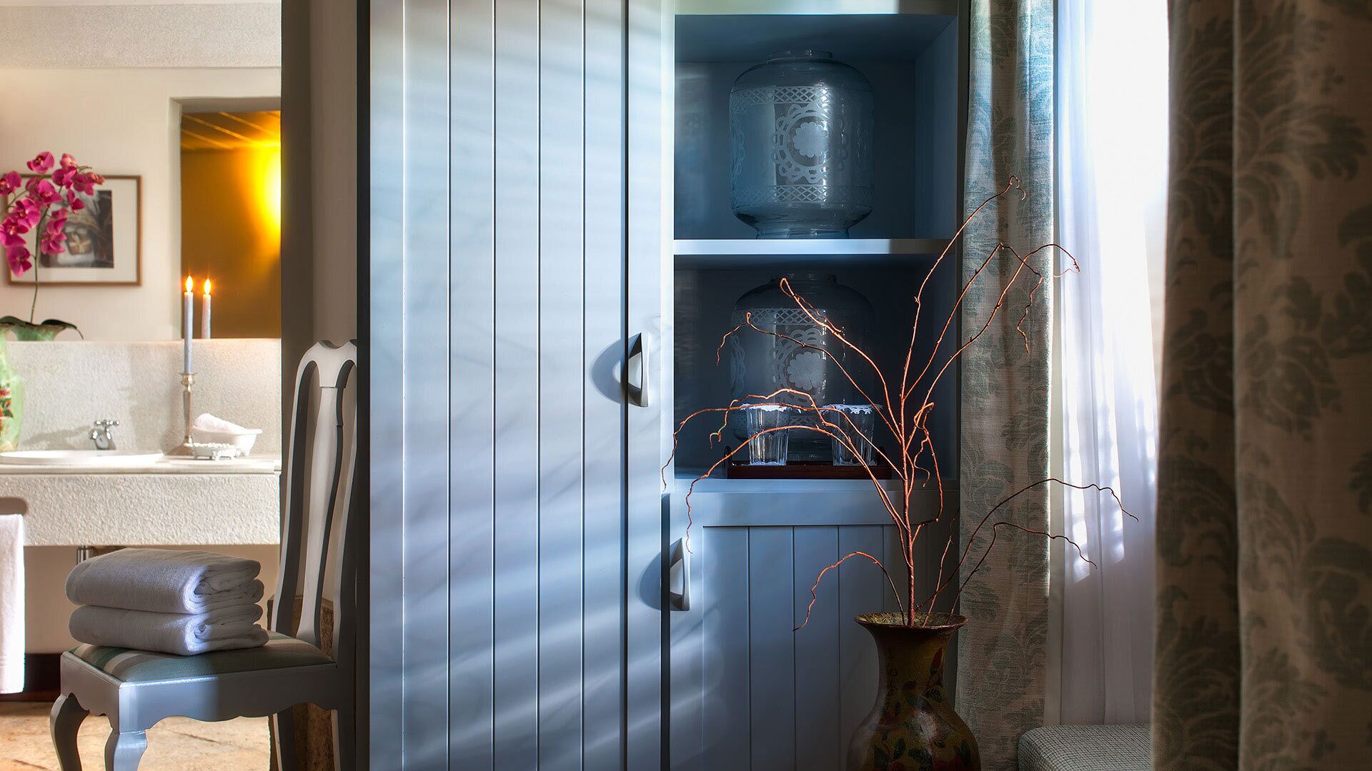 premium double room | bathroom | shower, free toiletries, hair dryer, bathrobes