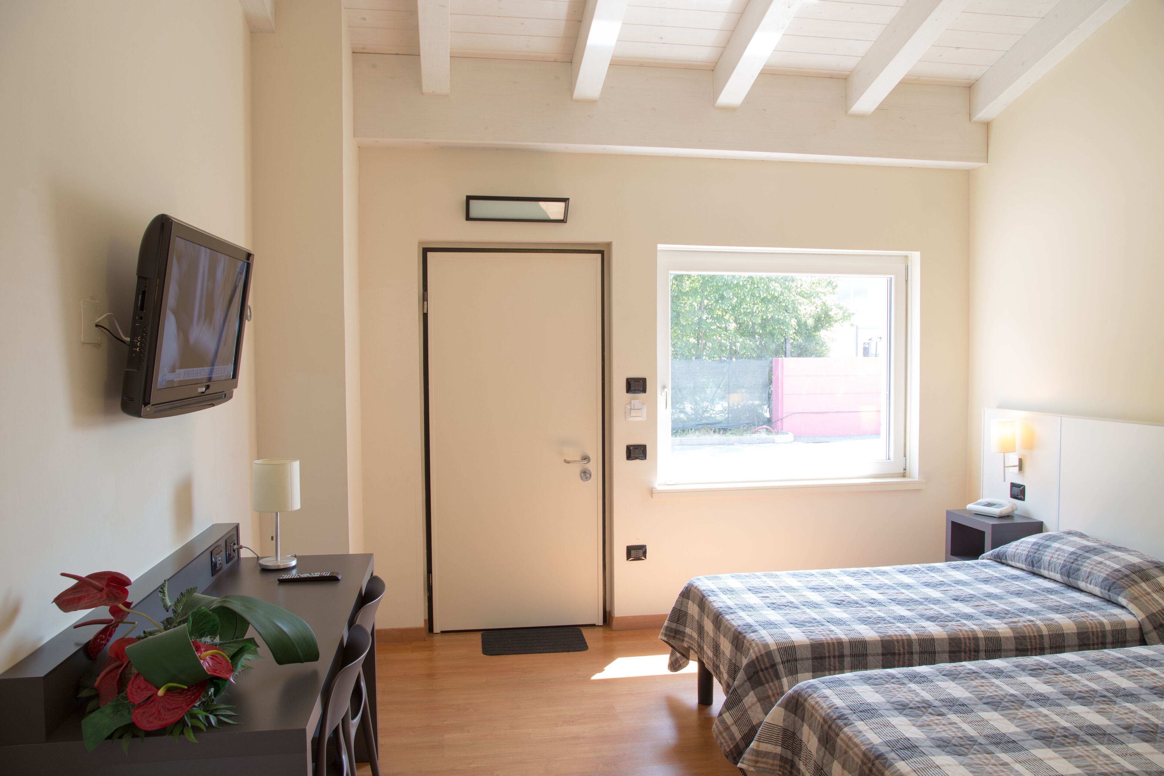 double room | minibar, in-room safe, desk, blackout curtains