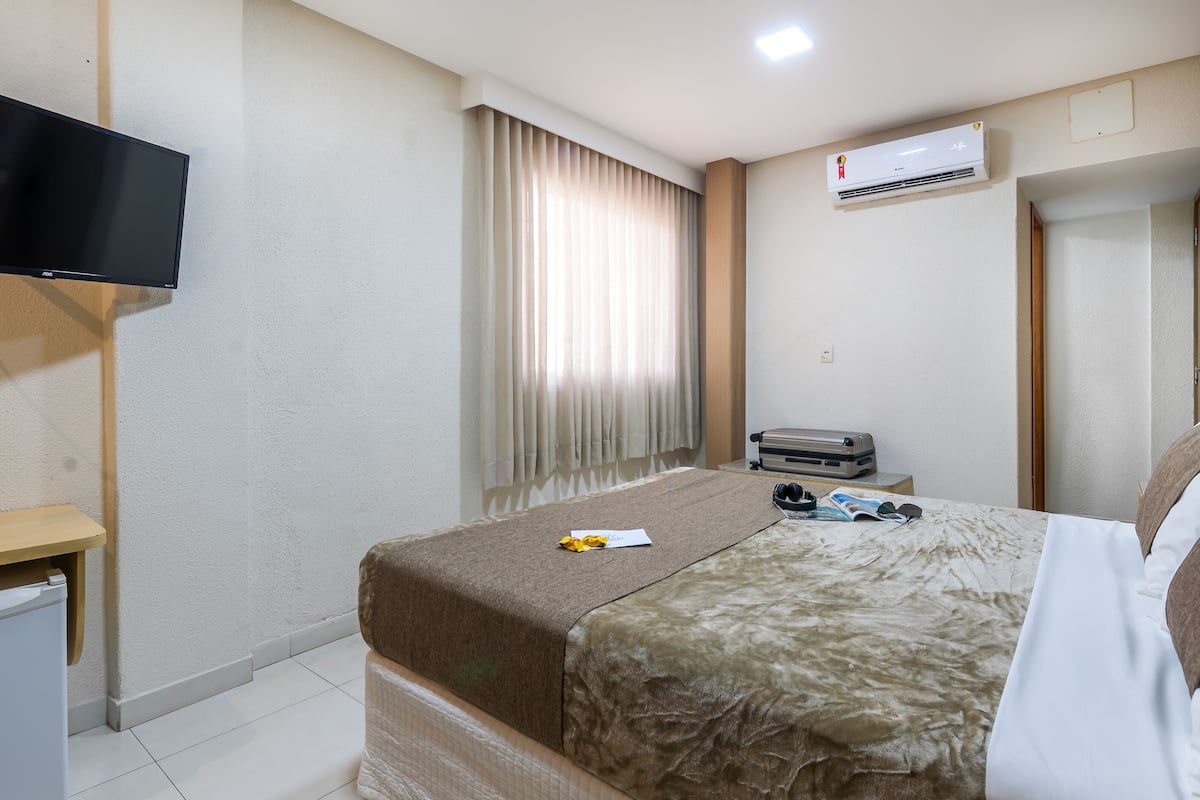 superior room, 1 double bed | 1 bedroom, hypo-allergenic bedding, in-room safe, desk