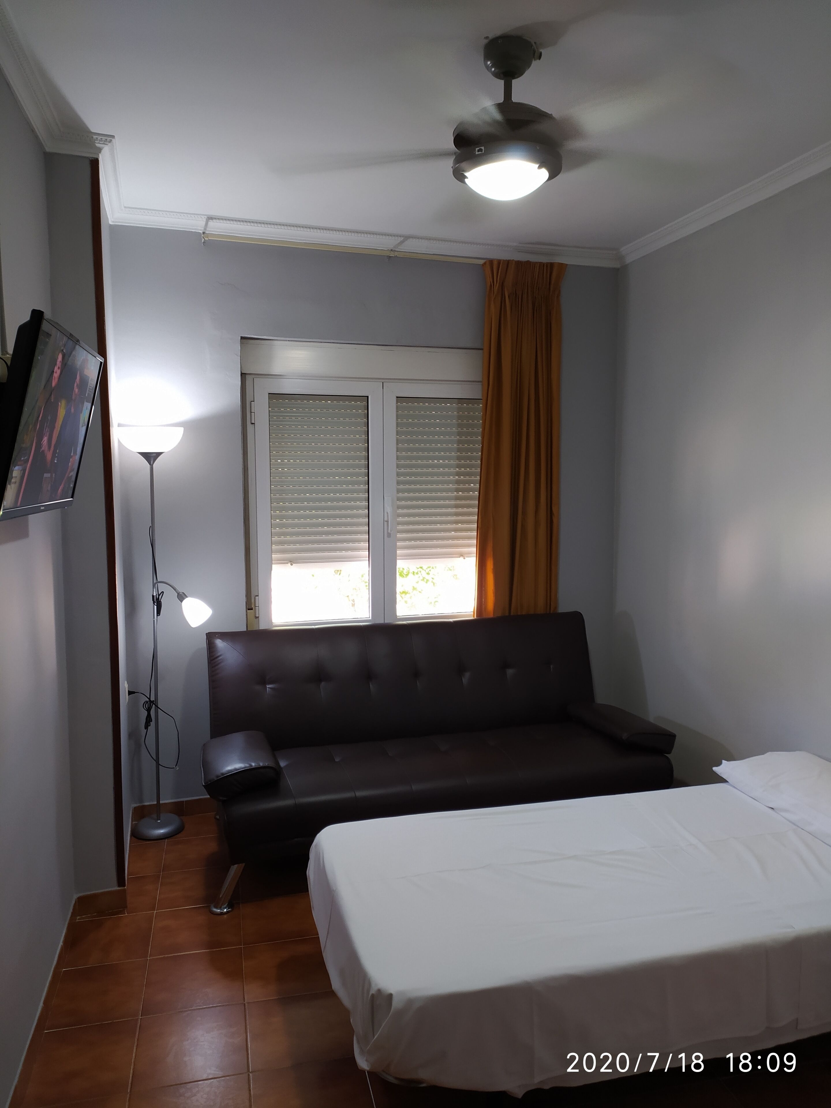 double room (with living room) | extra beds