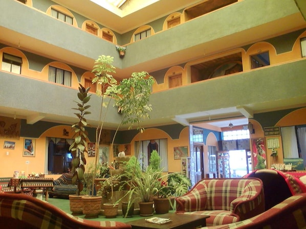 Lobby - Hotel Utama (Copacabana)