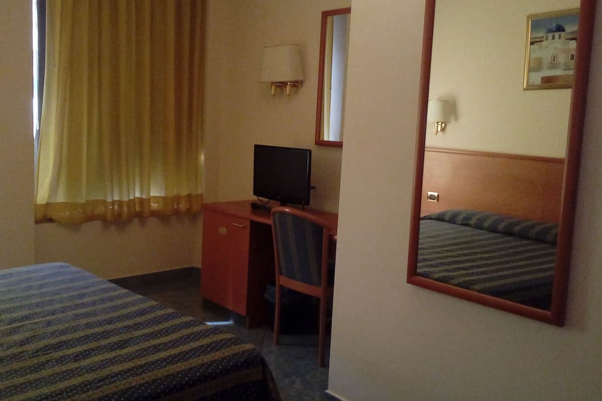 Double Room Single Use | 1 bedroom, Frette Italian sheets, premium bedding, down comforters