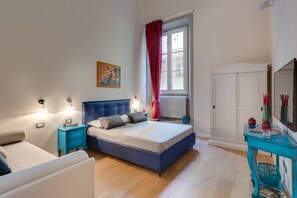 Superior Triple Room (Ginevra) | Memory-foam beds, minibar, in-room safe, individually decorated - Residenza D'Epoca Historia Luxury (Florence)