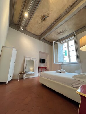 Double Economy, 1 double bed (Cimabue) external private bathroom | Memory-foam beds, minibar, in-room safe, individually decorated - Residenza D'Epoca Historia Luxury (Florence)
