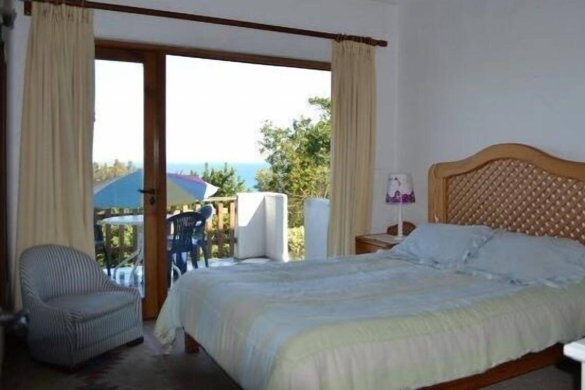 Chalet, 5 Bedrooms | 4 bedrooms, WiFi (free), individually decorated, individually furnished