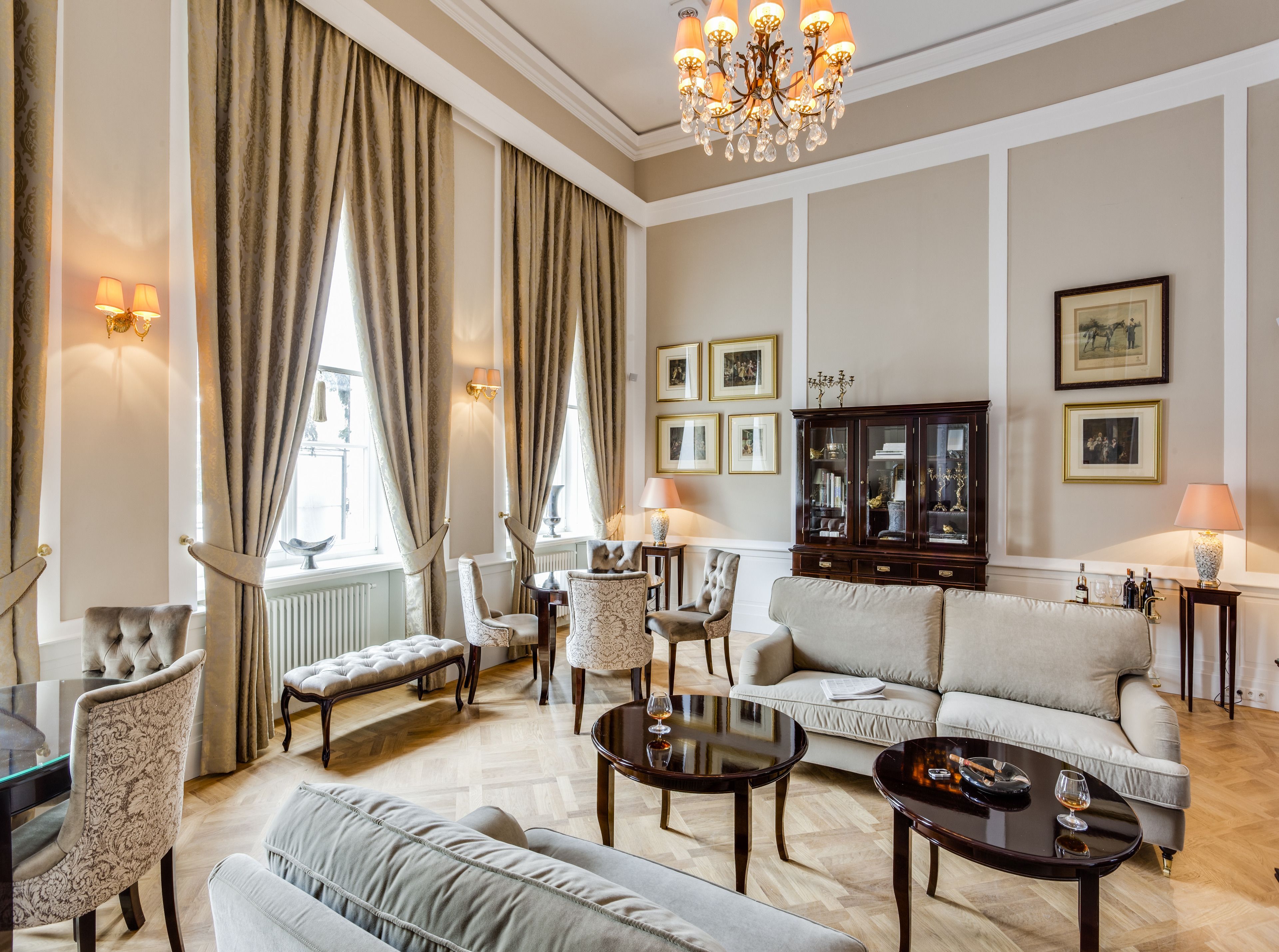 42-inch lcd tv with cable channels, tv