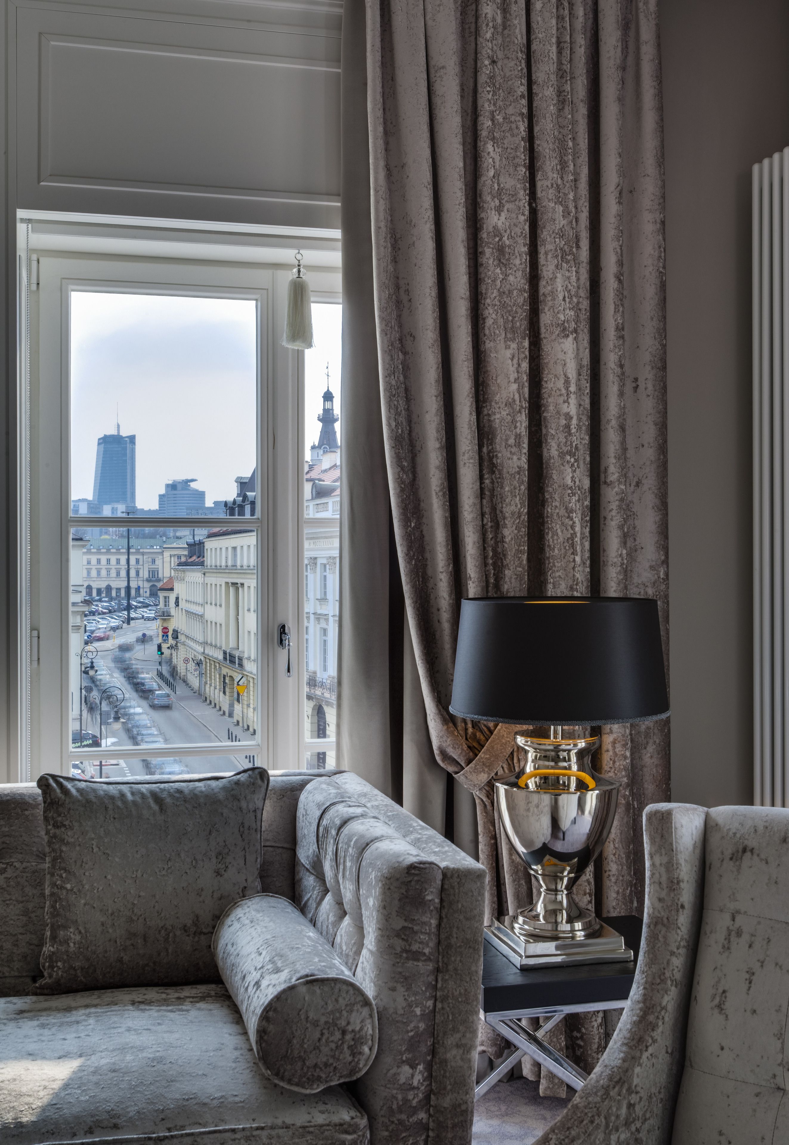 Apartment | Living room | 42-inch LCD TV with cable channels, TV