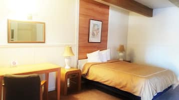 Kamar Standar, 1 Tempat Tidur Queen | Didekorasi berbeda-beda dan dilengkapi dengan perabotan berbeda-beda