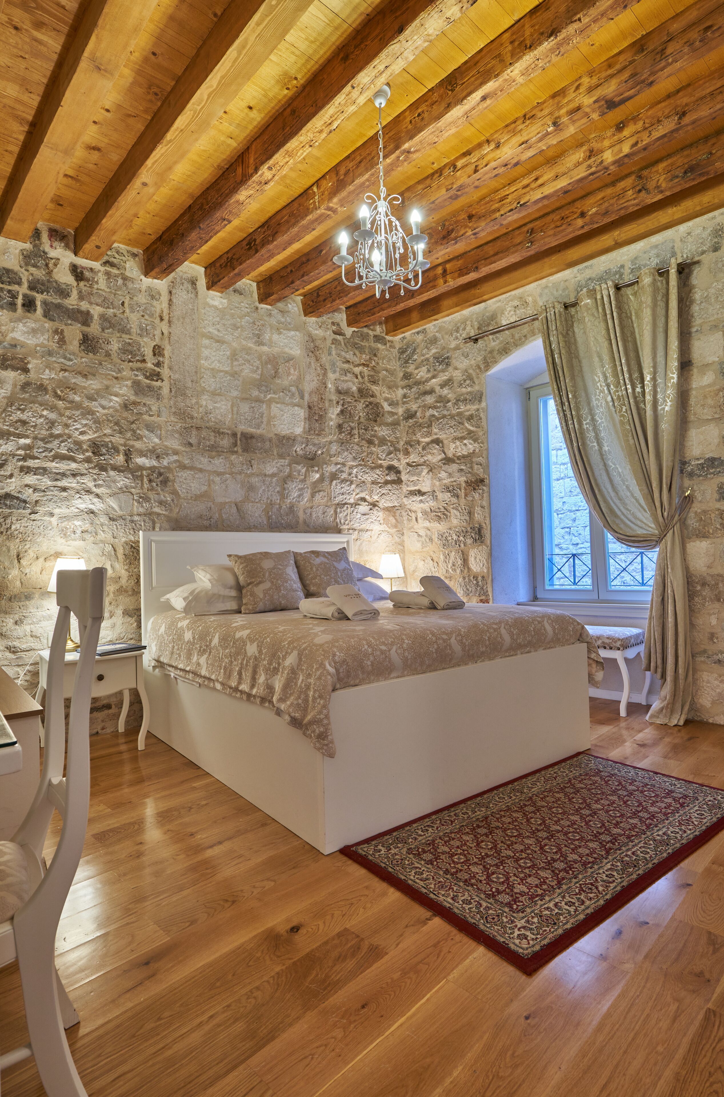 double room (annex, street view) | minibar