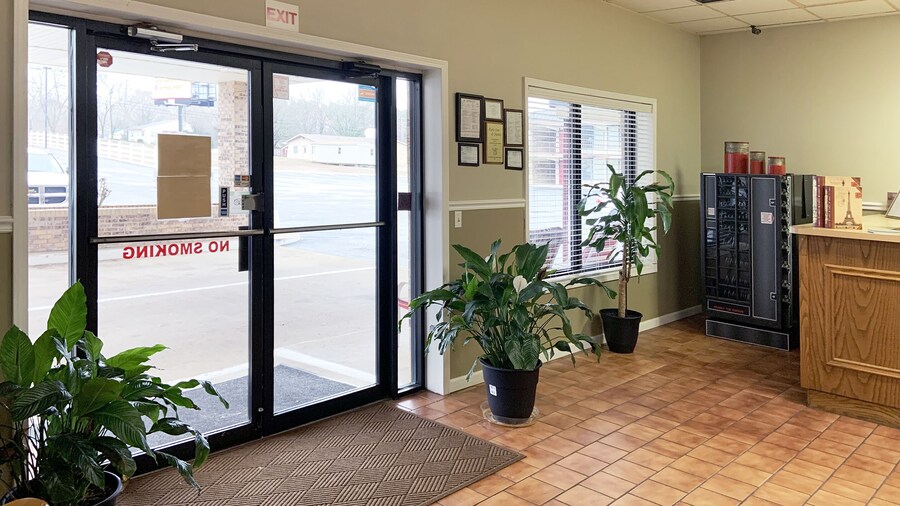 Paris Inn and Suites