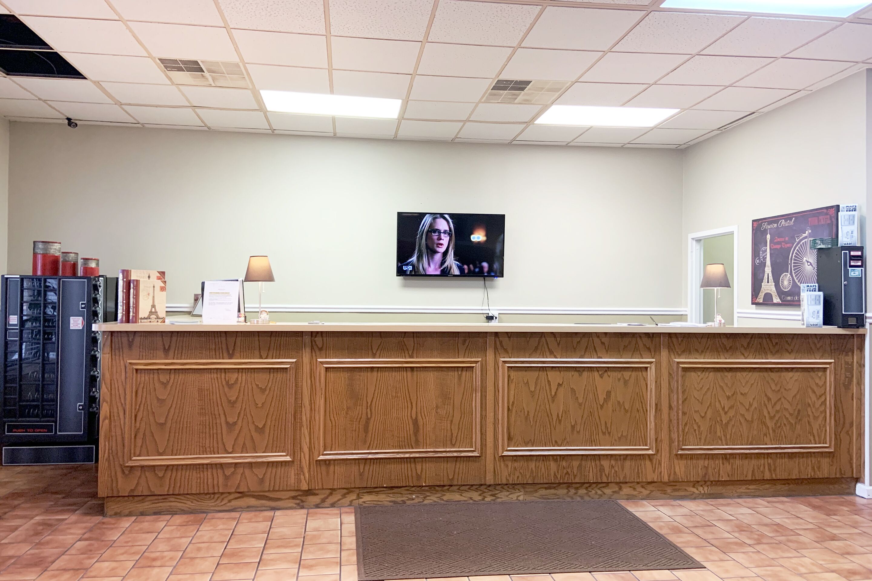 Foto - Paris Inn and Suites