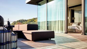 Suite, 1 Schlafzimmer, Nichtraucher, Balkon | 1 Schlafzimmer, hochwertige Bettwaren, Minibar, Zimmersafe