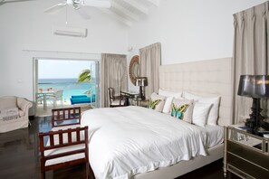 Rom – standard, 1 kingsize-seng, balkong, strandutsikt | Sengetøy av topp kvalitet, minibar, safe på rommet og blendingsgardiner