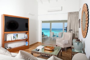 Superior-Suite, 1 King-Bett, Balkon, Meerblick | Wohnbereich