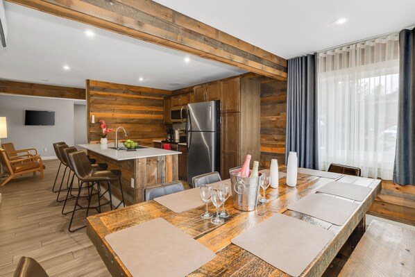 Deluxe House, 4 Bedrooms, Non Smoking, Kitchen | Private kitchen | Full-size fridge, microwave, oven, stovetop - Lake Placid Inn: Residences (Lake Placid)