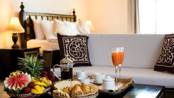 Suite Junior, 1 trÚs grand lit | Literie hypoallergénique, minibar, coffres-forts dans les chambres