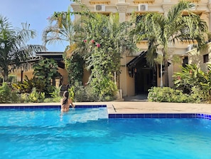Outdoor pool, sun loungers
