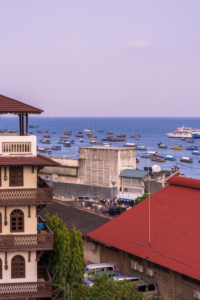 Golden Tulip Stonetown Boutique by null