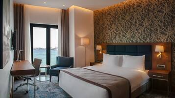 Minibar, in-room safe, desk, blackout curtains