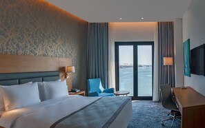 Minibar, coffre-fort, bureau, rideaux d’obscurcissement