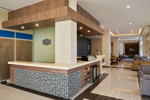 Reception - Hampton Inn by Hilton Irapuato (Irapuato)