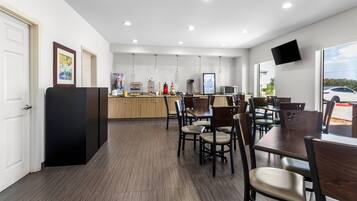 Desayuno continental incluido todos los días