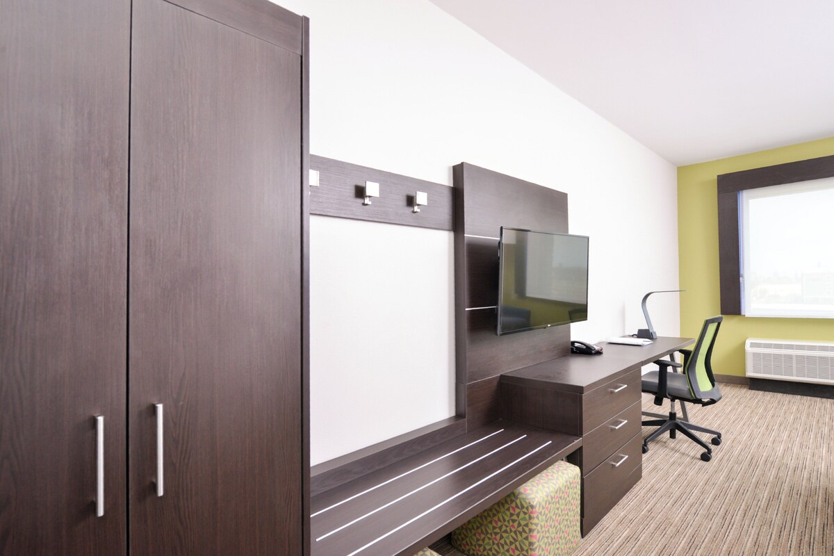 In-room safe, desk, blackout curtains, iron/ironing board