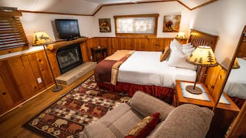 Centennial Cabin, Spa Tub, 1 Queen Bed, Kitchenette | 1 bedroom, bed sheets