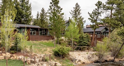 River Ridge Cottages