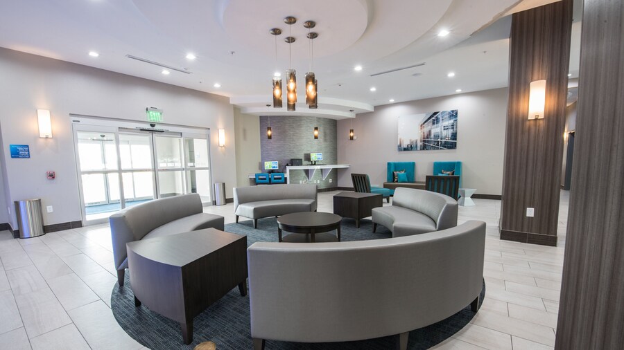 Holiday Inn Express & Suites Houston - Hobby Airport Area by IHG