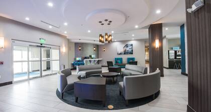 Holiday Inn Express & Suites Houston - Hobby Airport Area by IHG