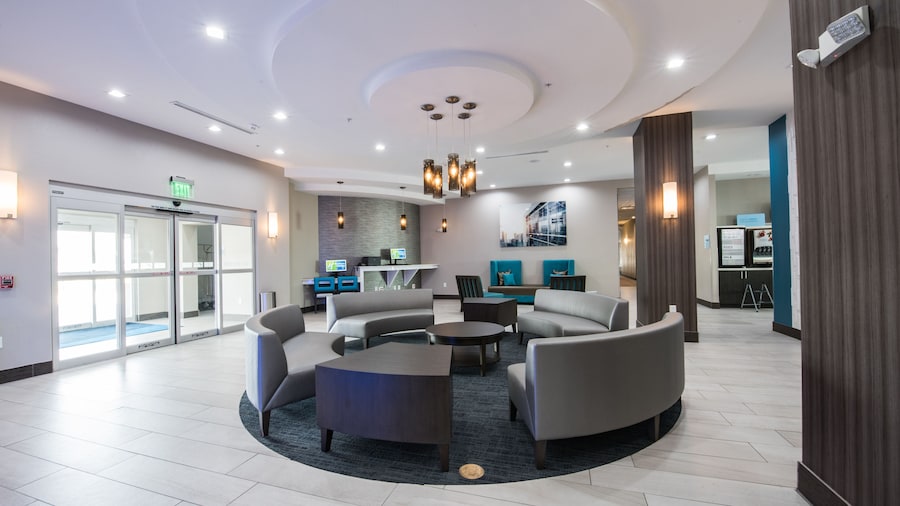 Holiday Inn Express & Suites Houston - Hobby Airport Area by IHG