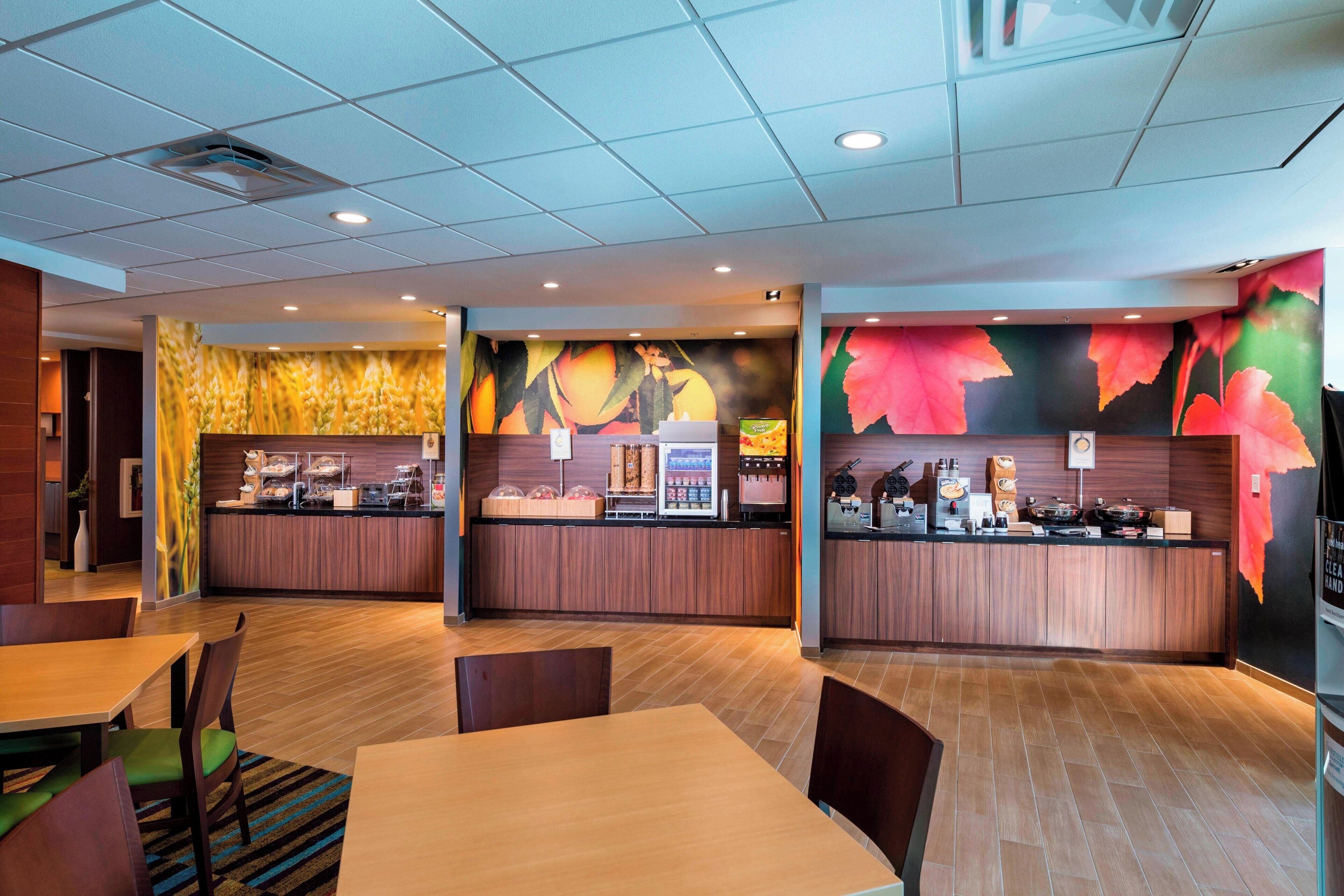 Free daily continental breakfast 