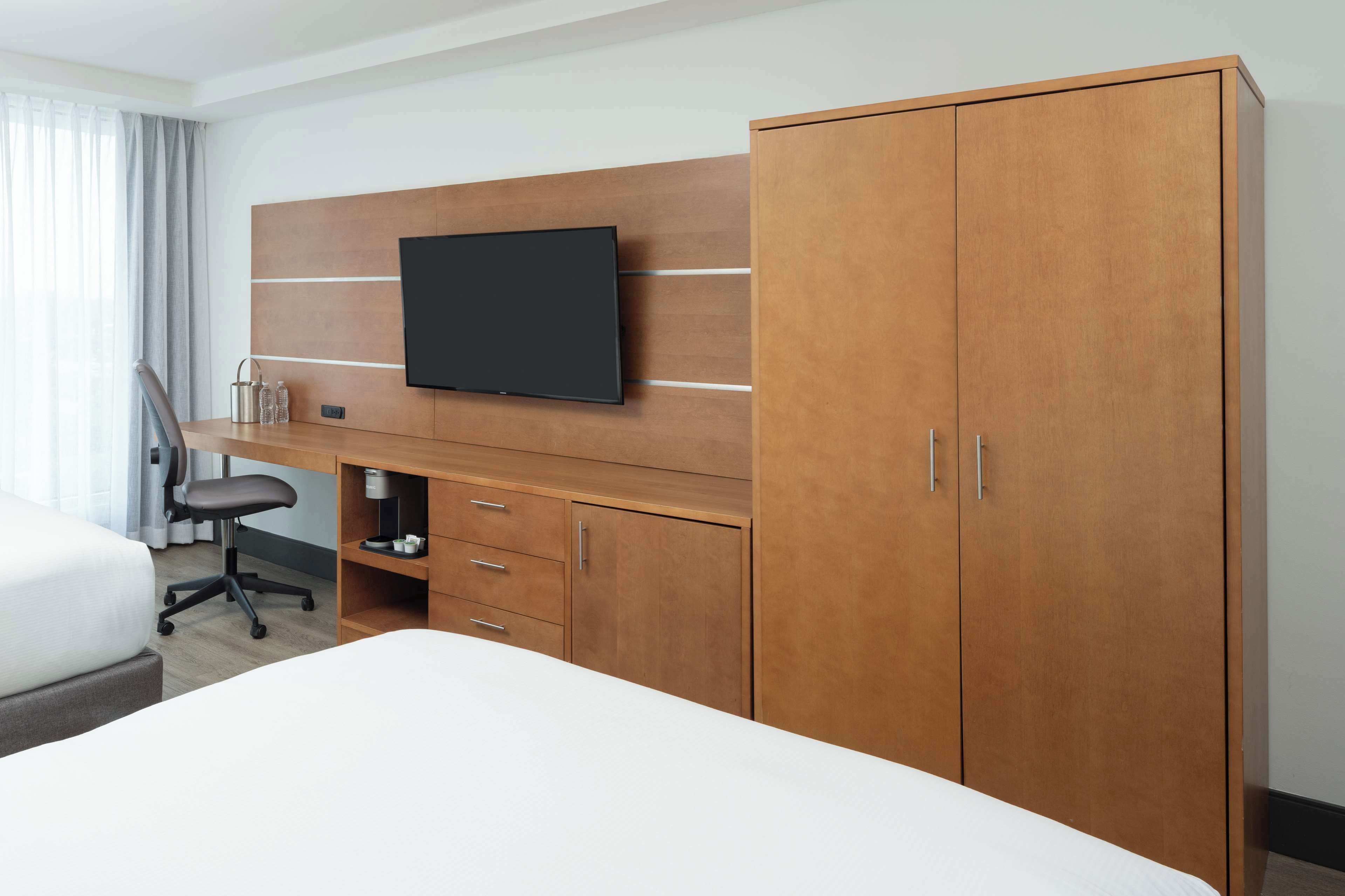 Photo - DoubleTree by Hilton Miami North I-95