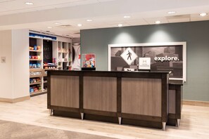 Reception - Hampton Inn & Suites Chicago Schaumburg (Schaumburg)