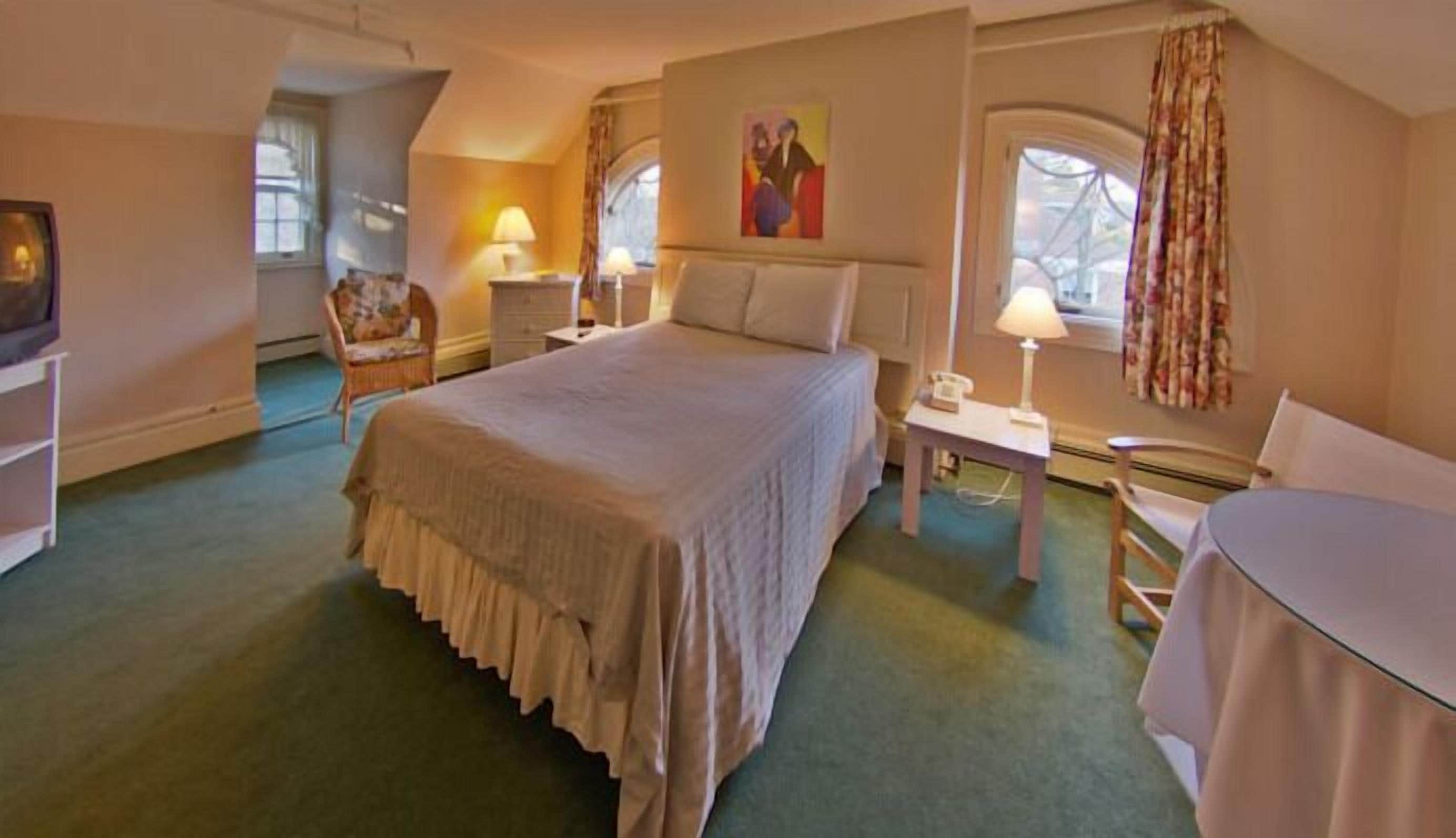 The Governor's Inn in Portsmouth, United States