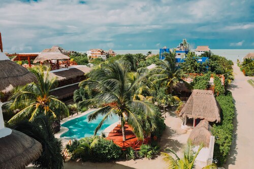 Ensueño Holbox and Beach Club