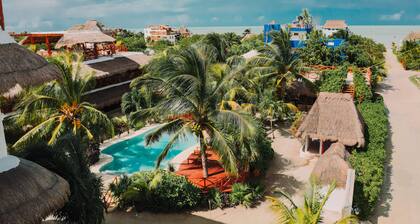 Ensueño Holbox and Beach Club