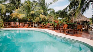 Kolam renang terbuka, kerusi lepak pantai