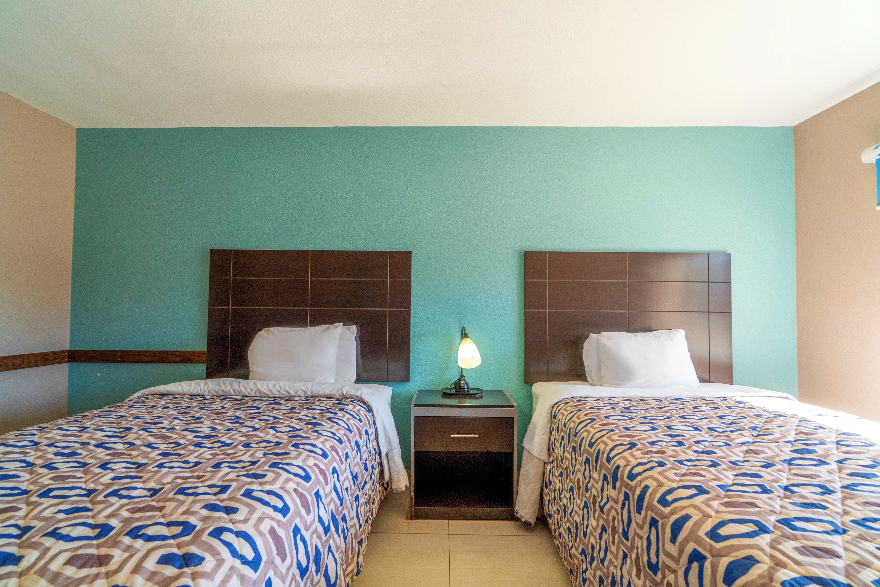 Room, Smoking (2 Full Beds) | Desk, free WiFi, bed sheets