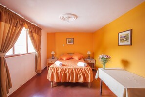 Double Room, Shared Bathroom, Mountain View | In-room safe, iron/ironing board, free rollaway beds, free WiFi