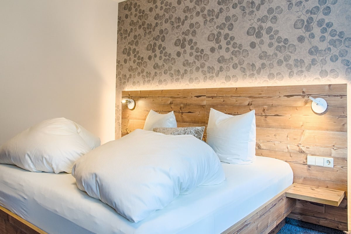 Klassieke tweepersoonskamer, en-suite badkamer