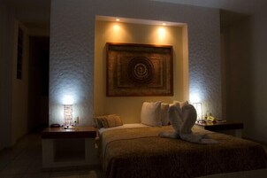 In-room safe, free WiFi